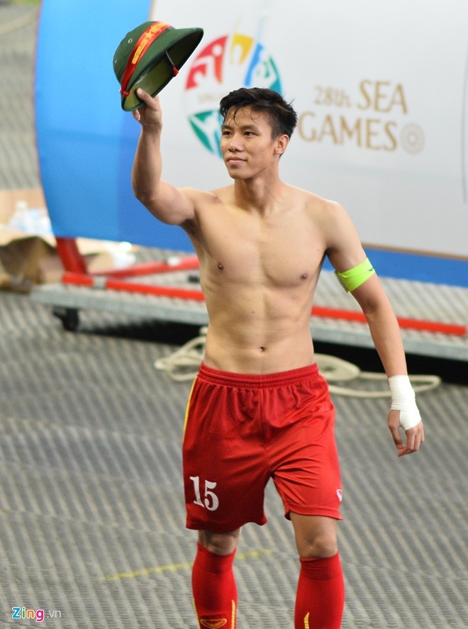 Trung vệ Ngọc Hải đã trưởng thành vượt bậc khoảng 2 năm qua để trở thành thủ lĩnh ở U23 Việt Nam và trụ cột của đội tuyển quốc gia. Ảnh: Anh Tuấn