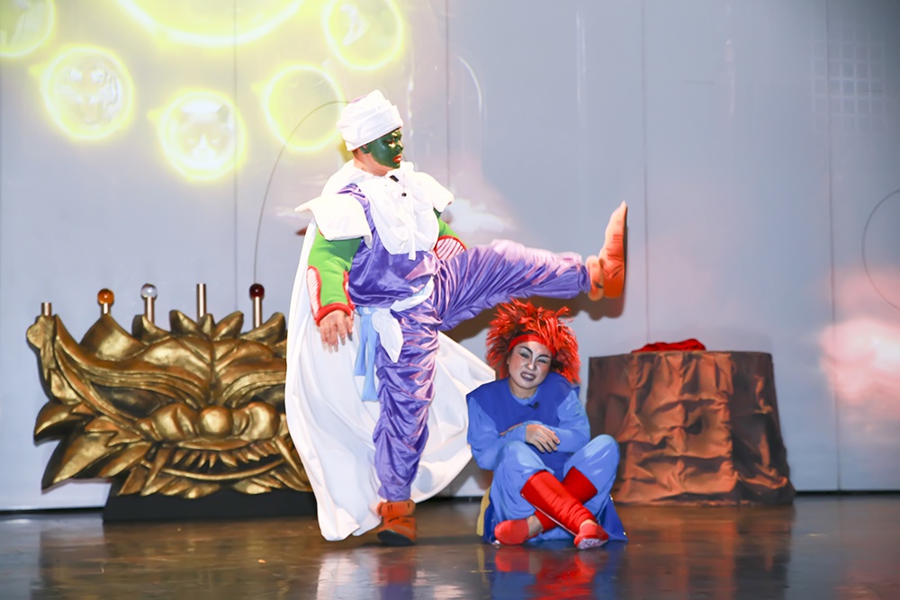 Tu Long hoa dai ma vuong anh 3