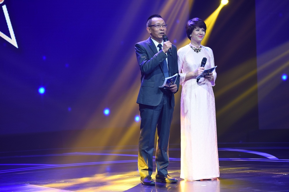 Dong hat trong doi mat linh phi cong anh 1