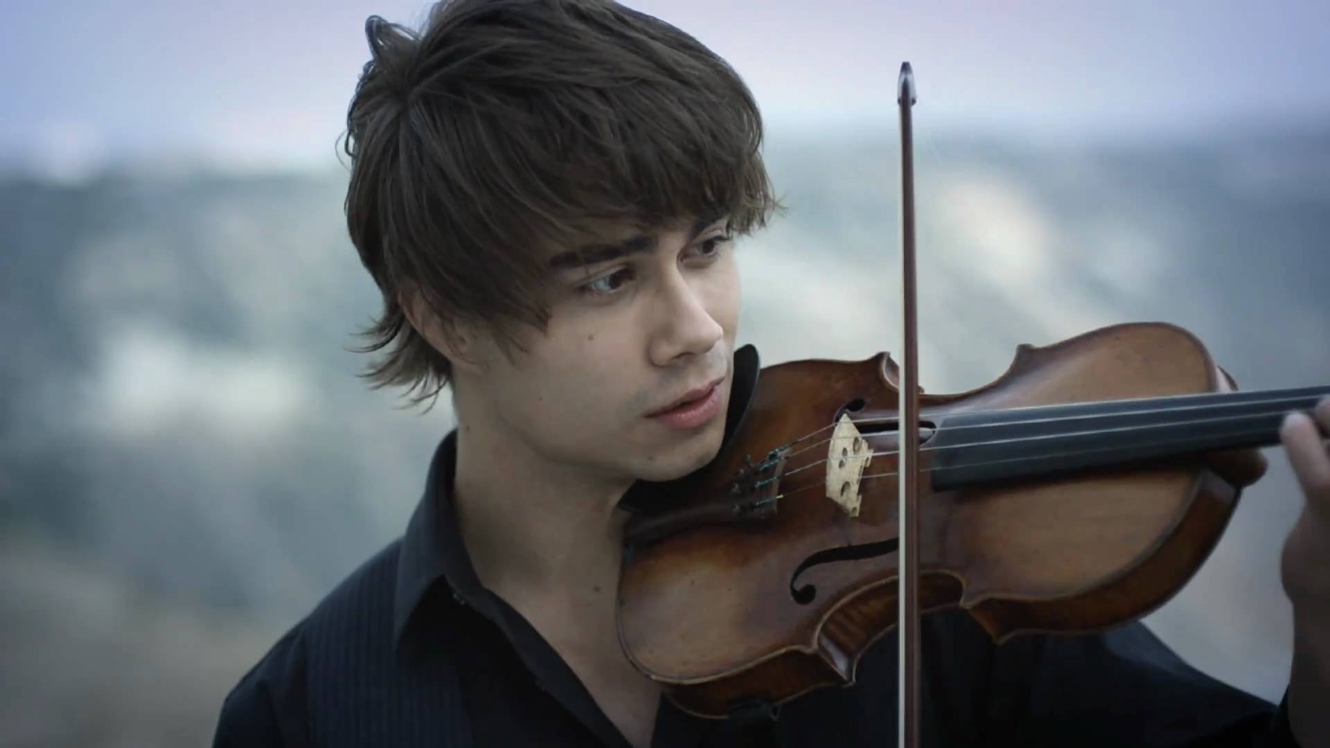 Alexander Rybak bo quen cay dan anh 1