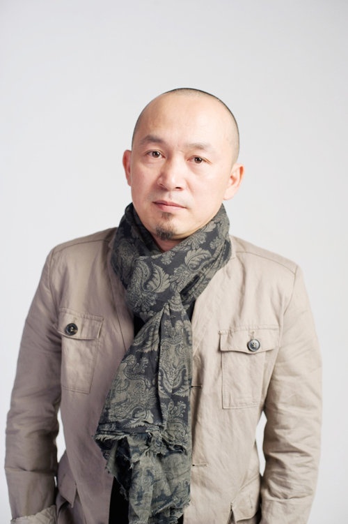 Quốc Trung ca sĩ đầu tư quần áo ảnh 2 Quoc Trung ca si dau tu quan ao anh 2