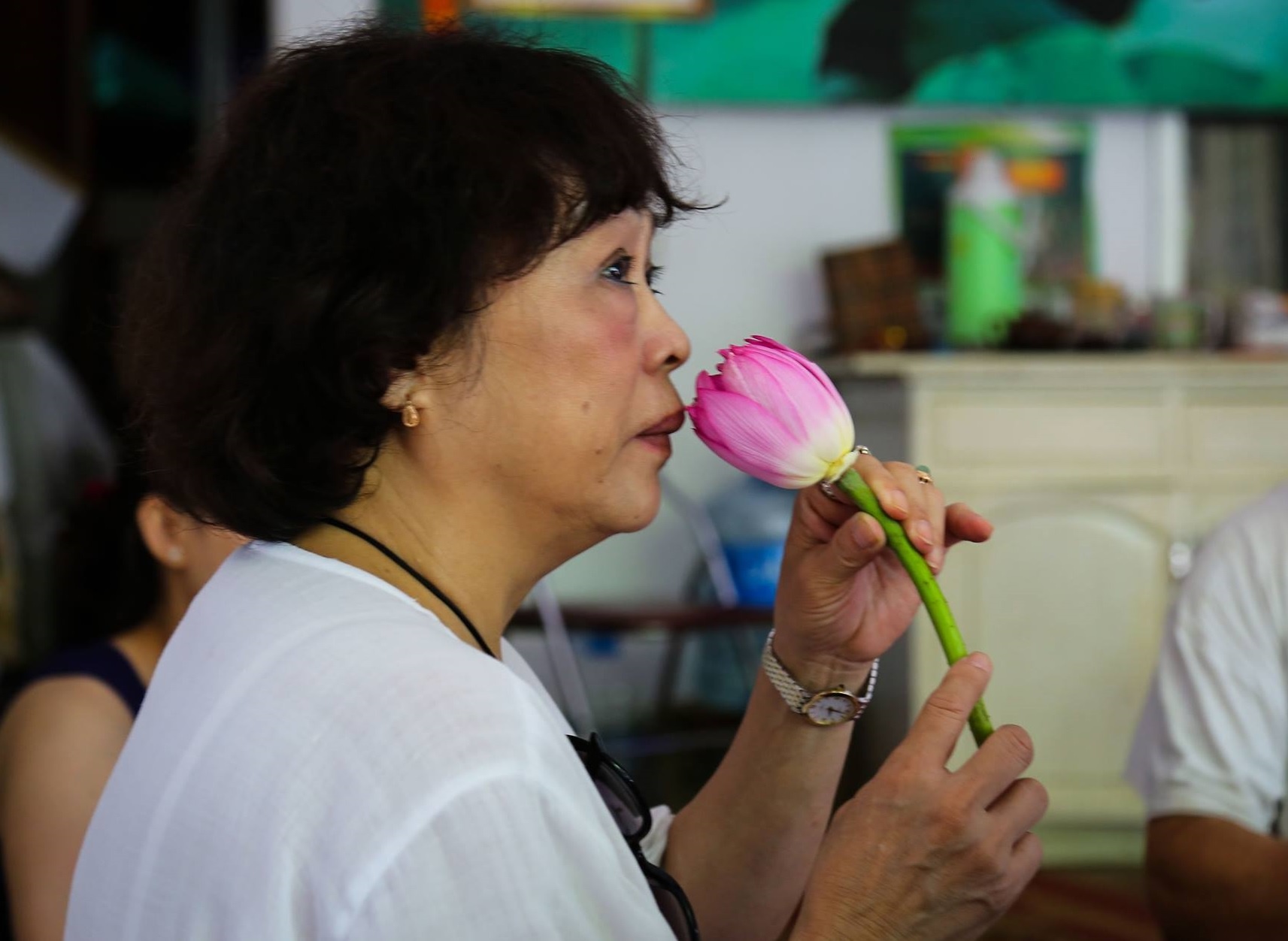 Nguyen Thi Minh Thai lam tho anh 2