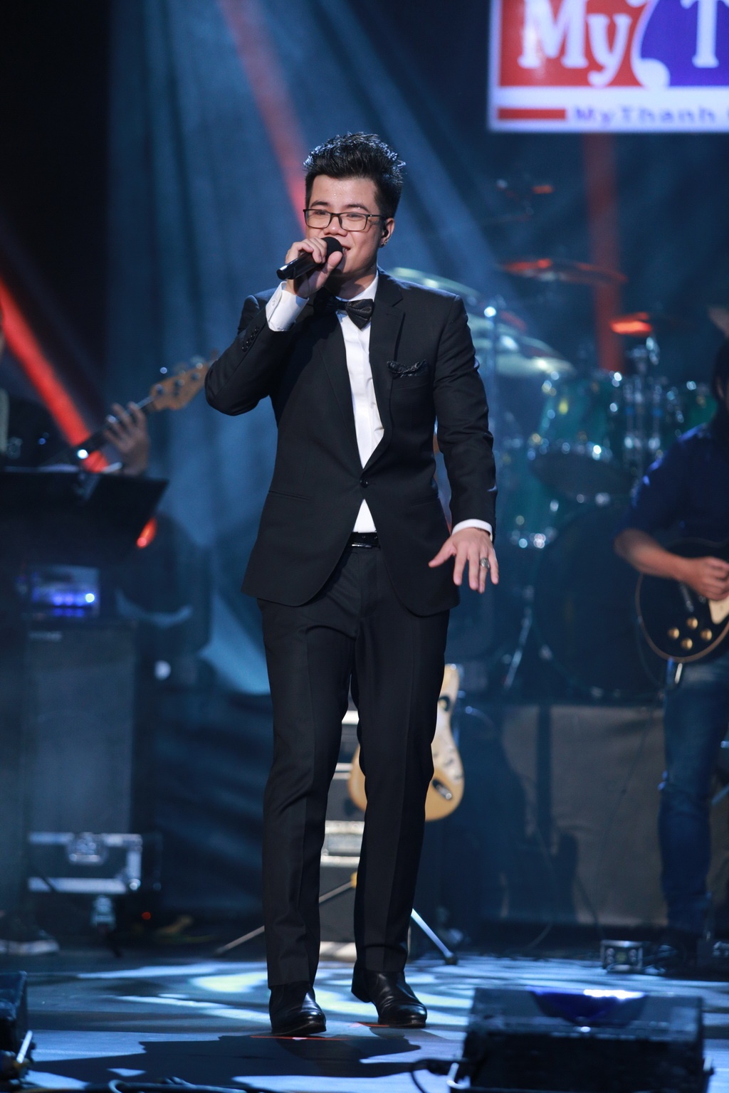 Dinh Manh Ninh live anh 2