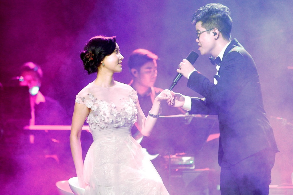 Dinh Manh Ninh live anh 3