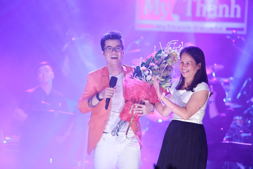 Dinh Manh Ninh live anh 9