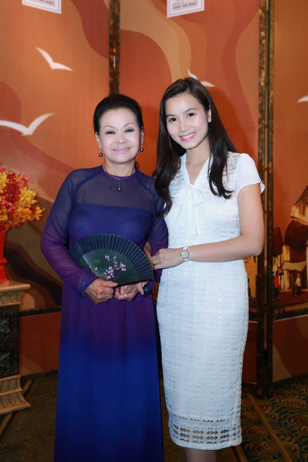 Luong Giang dan chuyen cho Khanh Ly anh 1