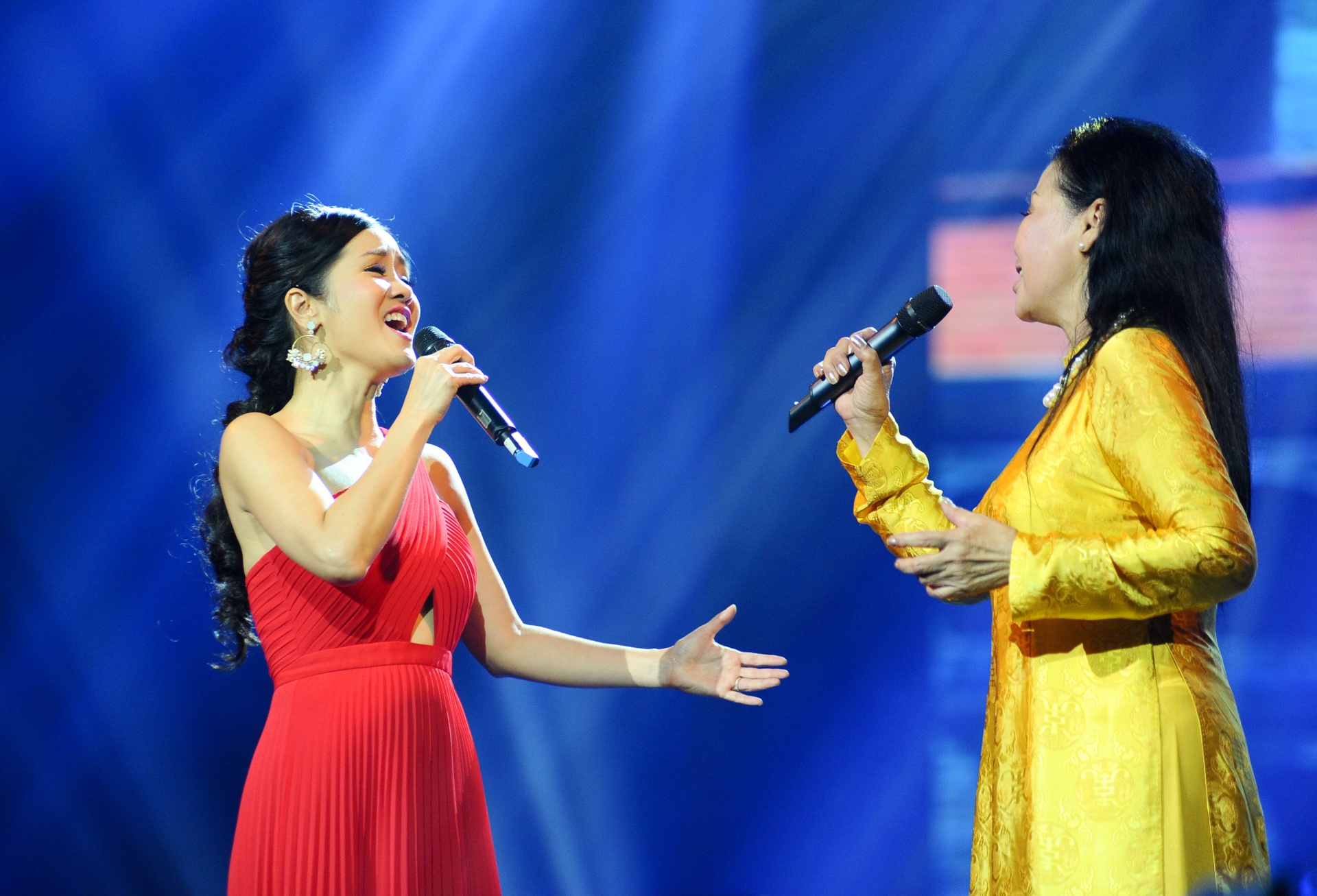 Khanh Ly tiec rang khenh anh 7