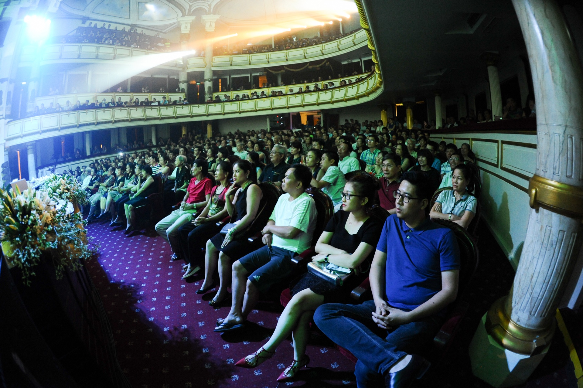 Khanh Ly tiec rang khenh anh 1