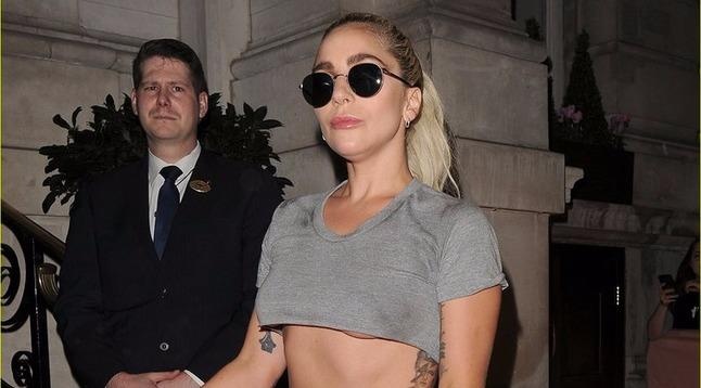 Lady Gaga lan dau tien trinh dien live ca khuc moi hinh anh