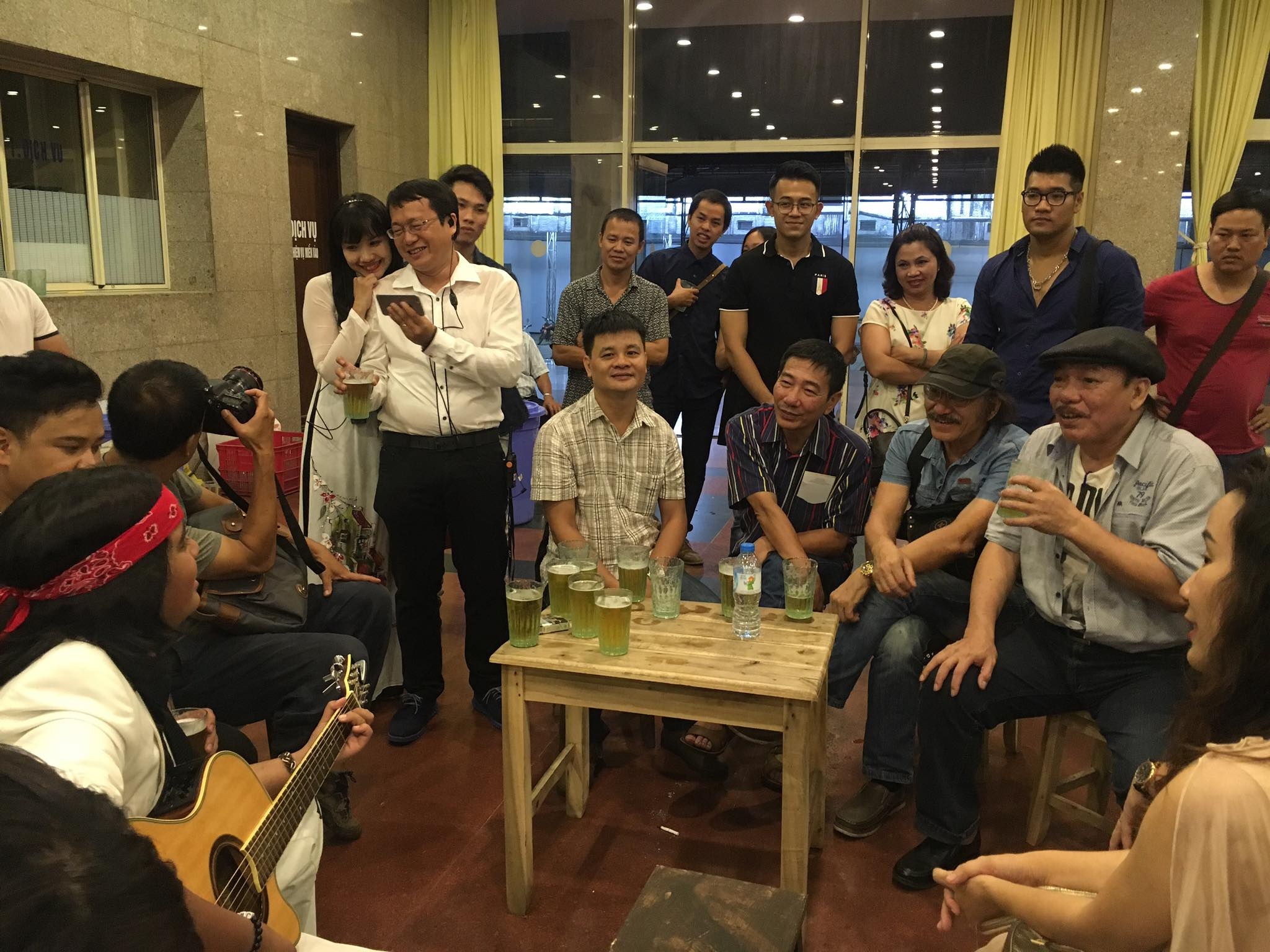 Hà Trần hát Trần Tiến ảnh 3 Ha Tran hat Tran Tien anh 3