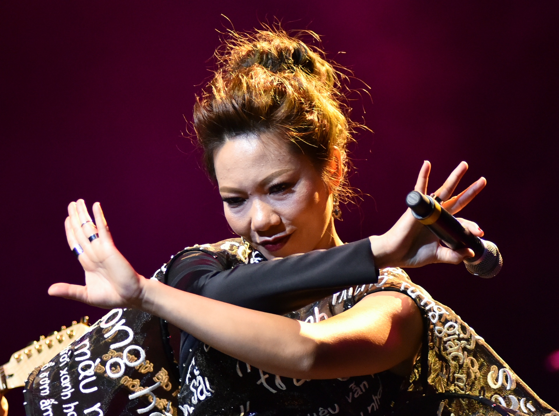 Ha Tran hat Tran Tien anh 5