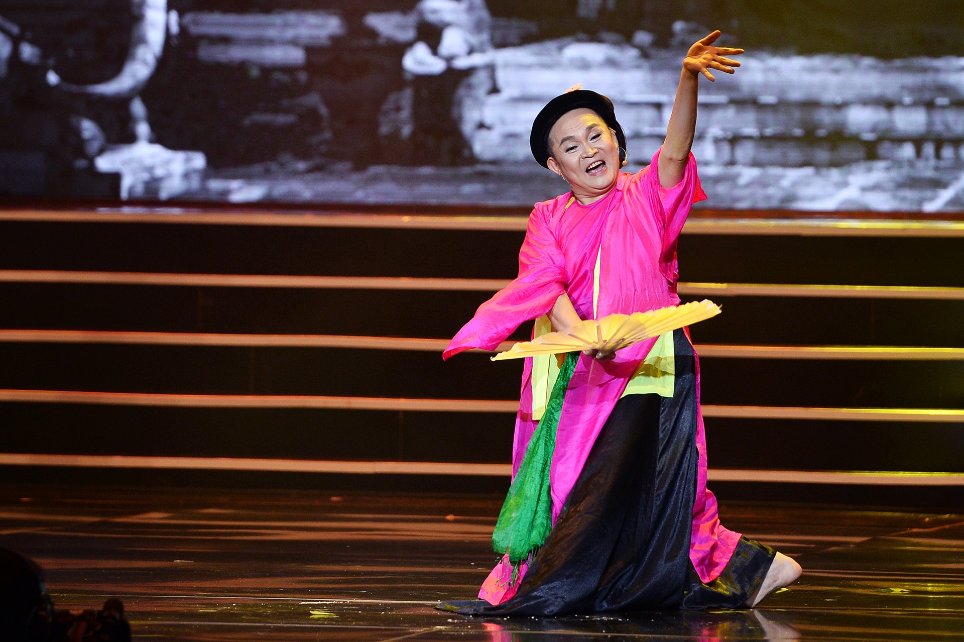 live show Xuan Hinh anh 3