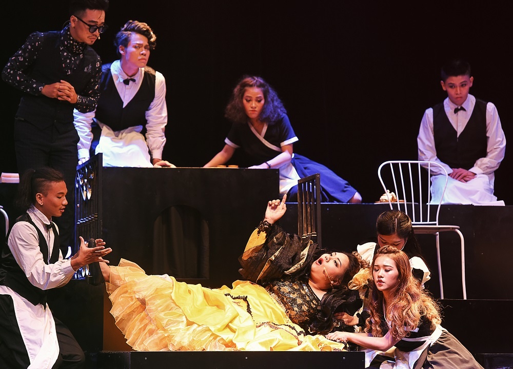 nhac kich chay ve anh 1