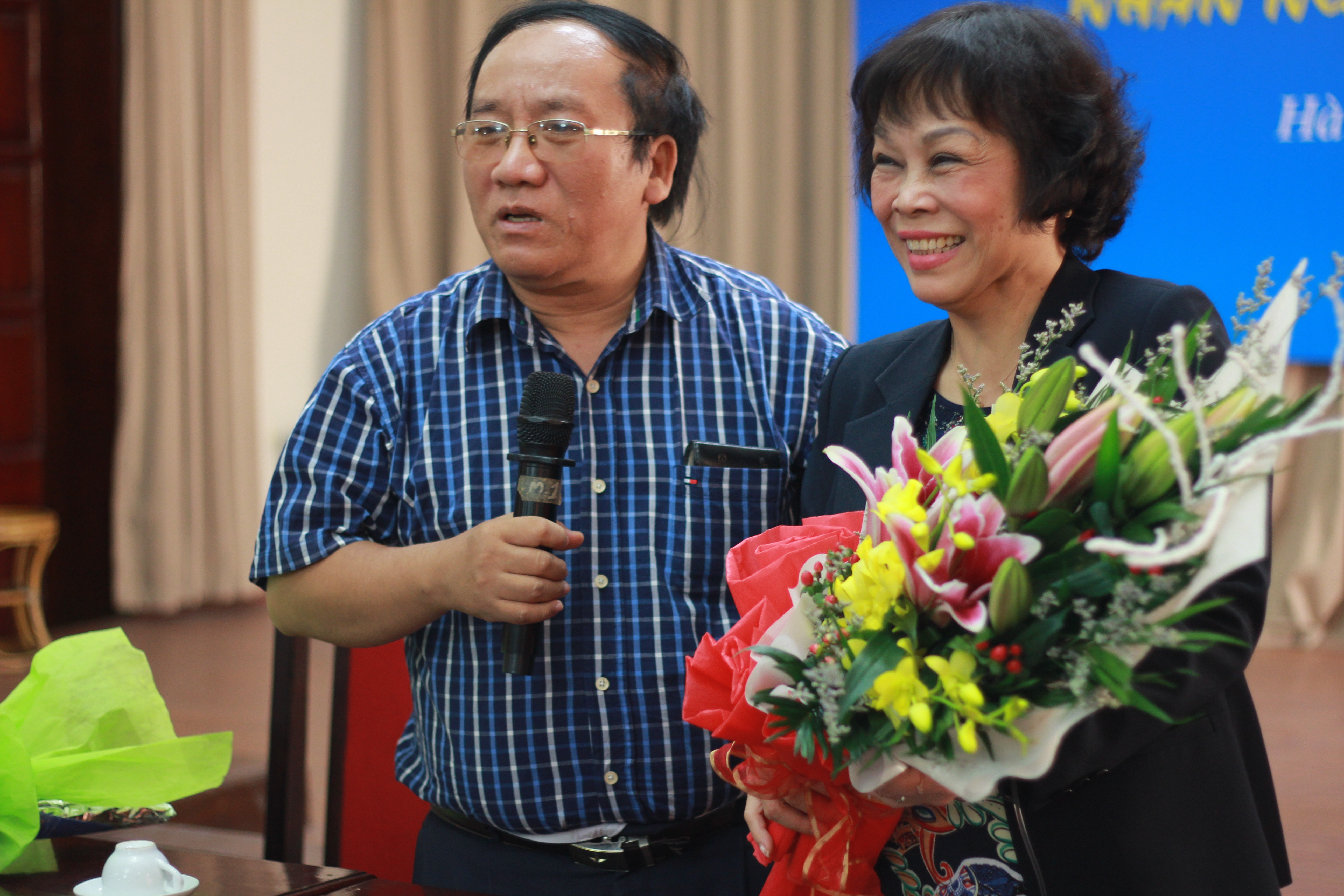 Tran Dang Khoa ngac nhien anh 2