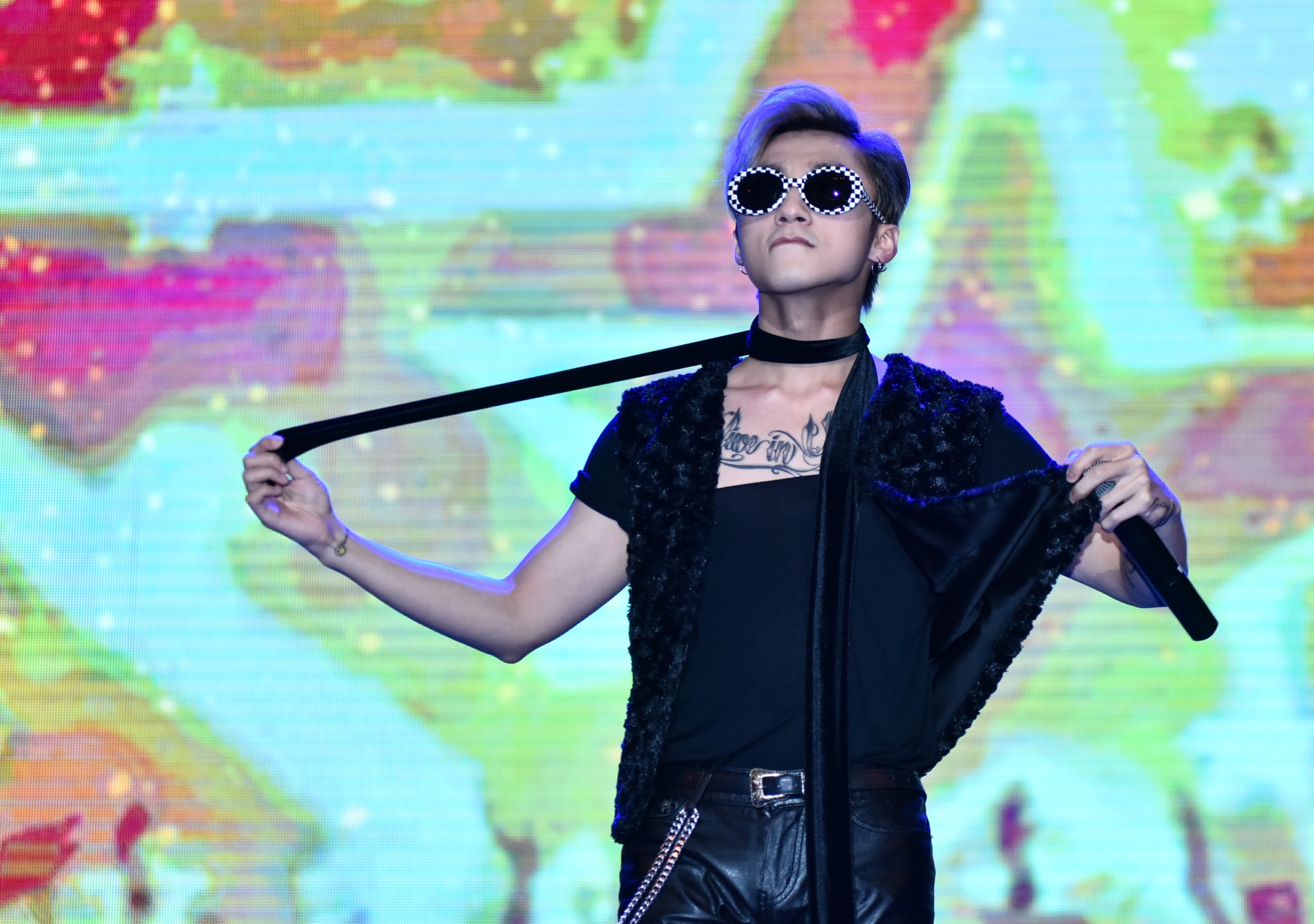 Son Tung hop fan anh 2