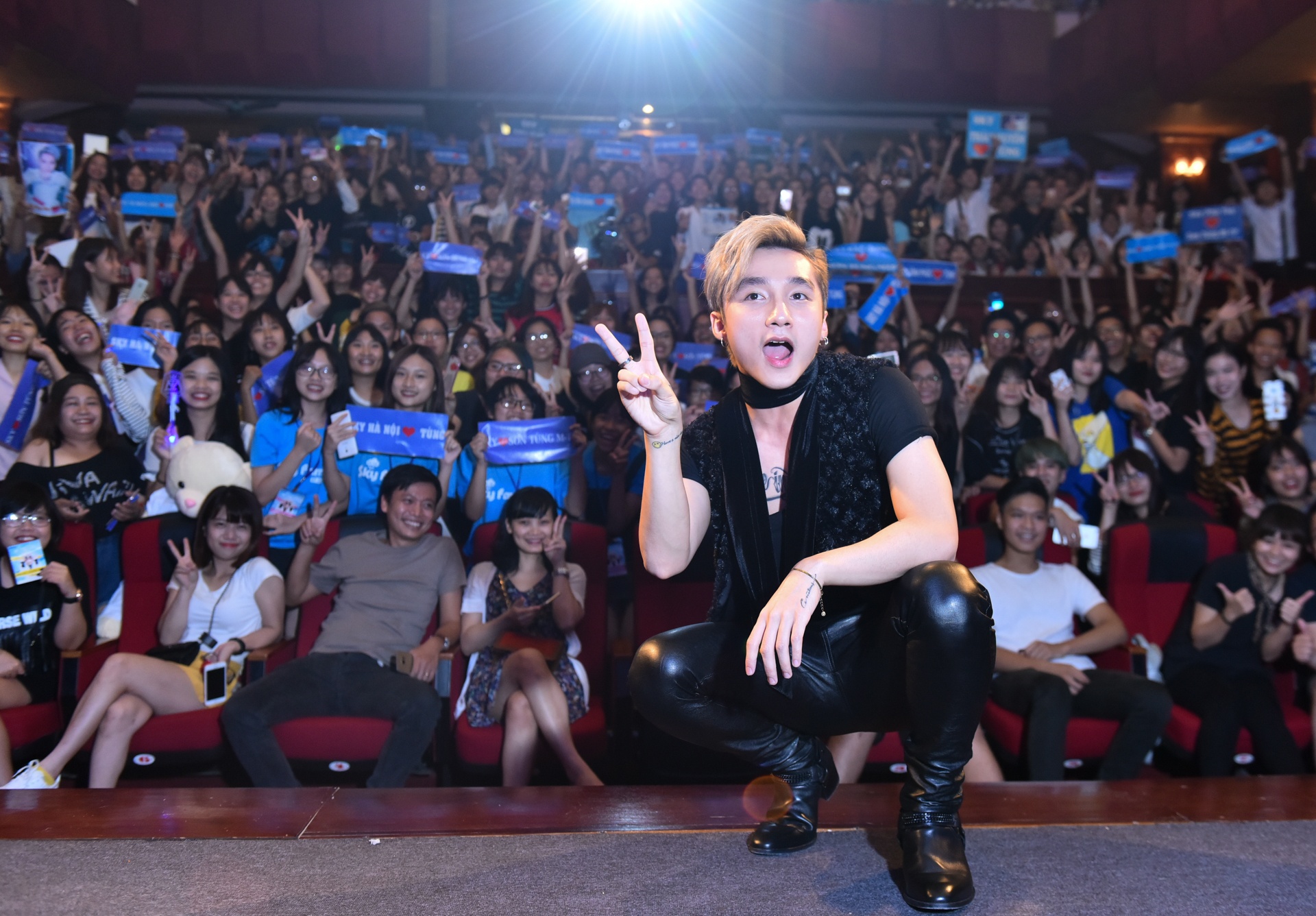 Son Tung hop fan anh 1