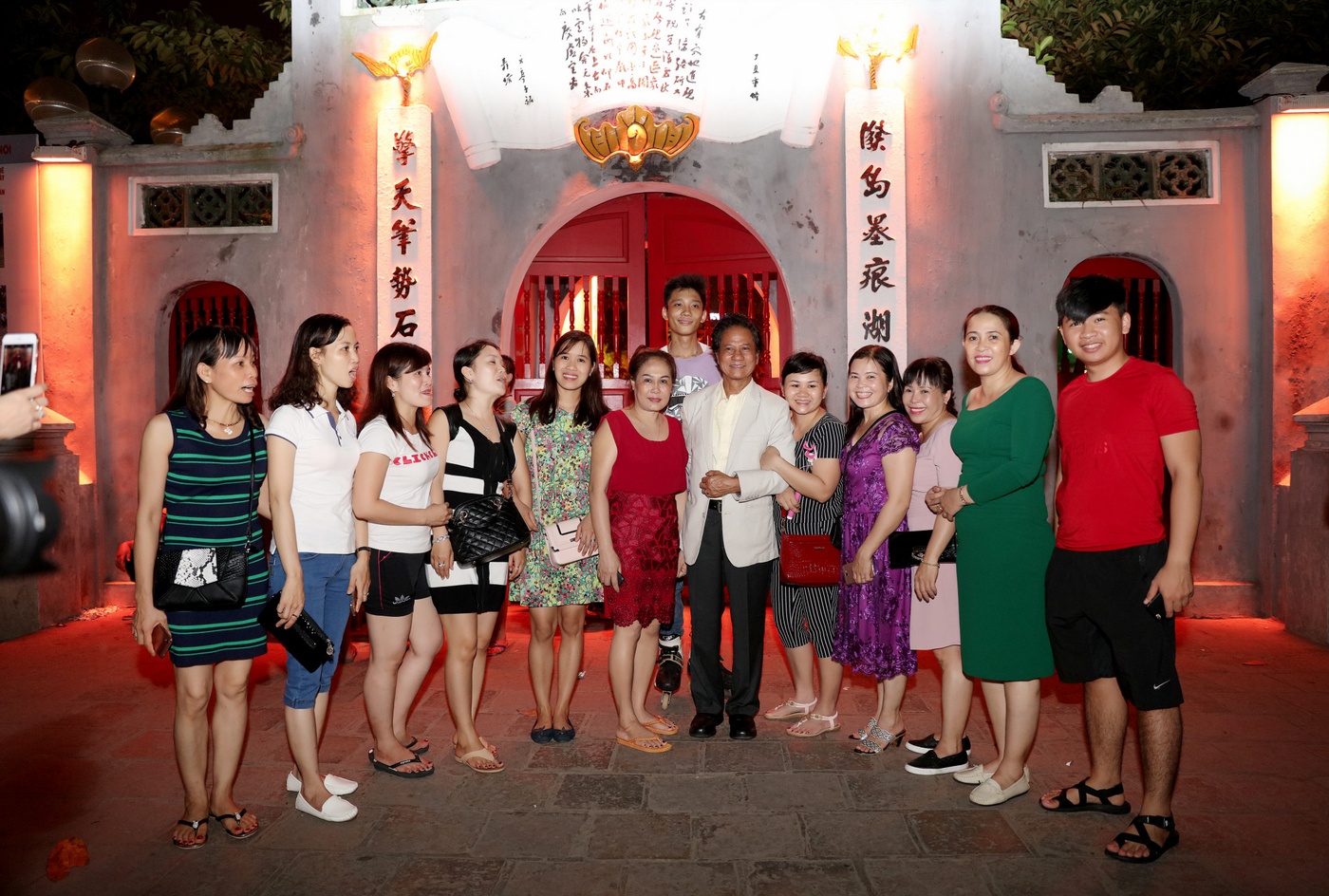 khan gia vay kin Che Linh anh 4