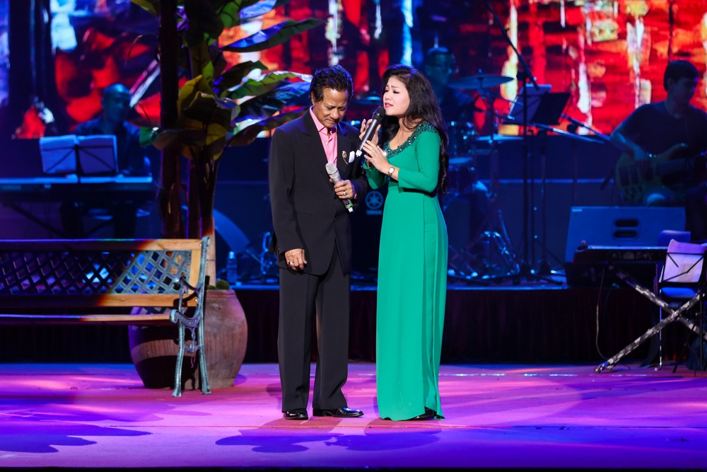 Che Linh Ky Duyen vo 5 anh 9