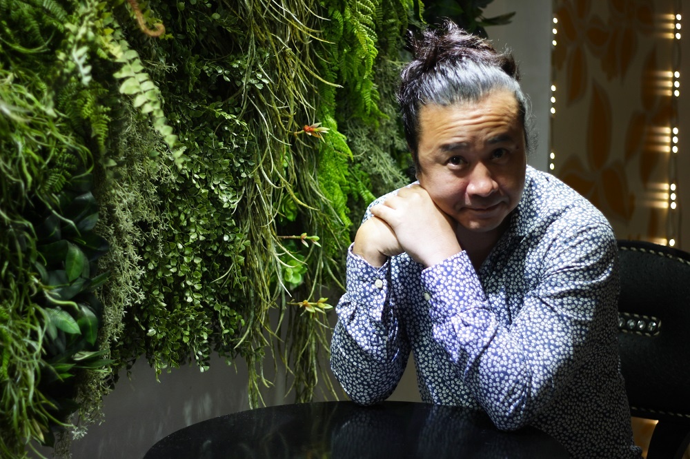 Lê Minh Sơn bùng nổ bolero là trì trệ ảnh 1 Le Minh Son bung no bolero la tri tre anh 1