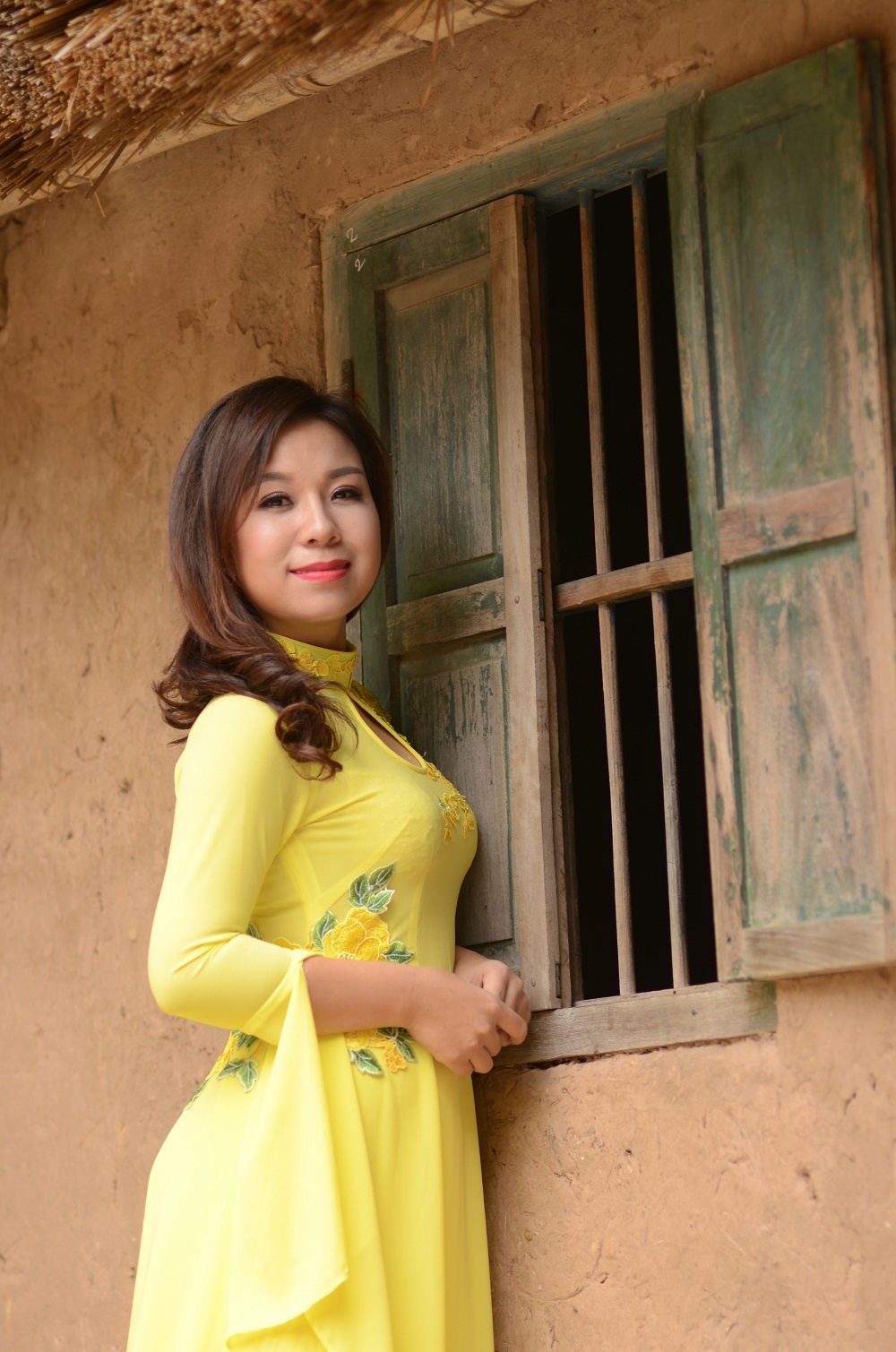 Thu Ha ra mat MV anh 2