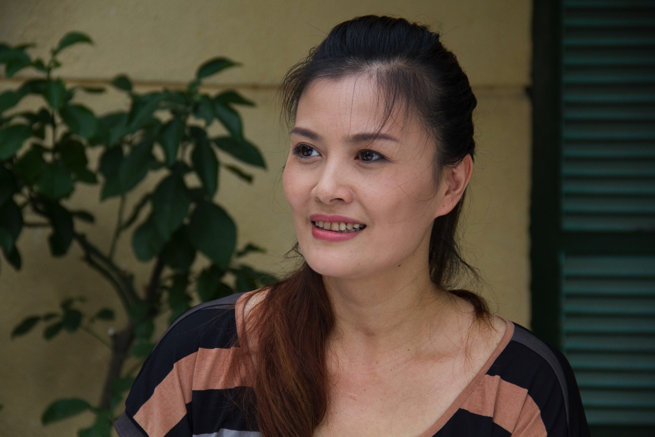 Hoa Thuy: 'Phu nu dung de dan ong met moi ganh vac gia dinh' hinh anh