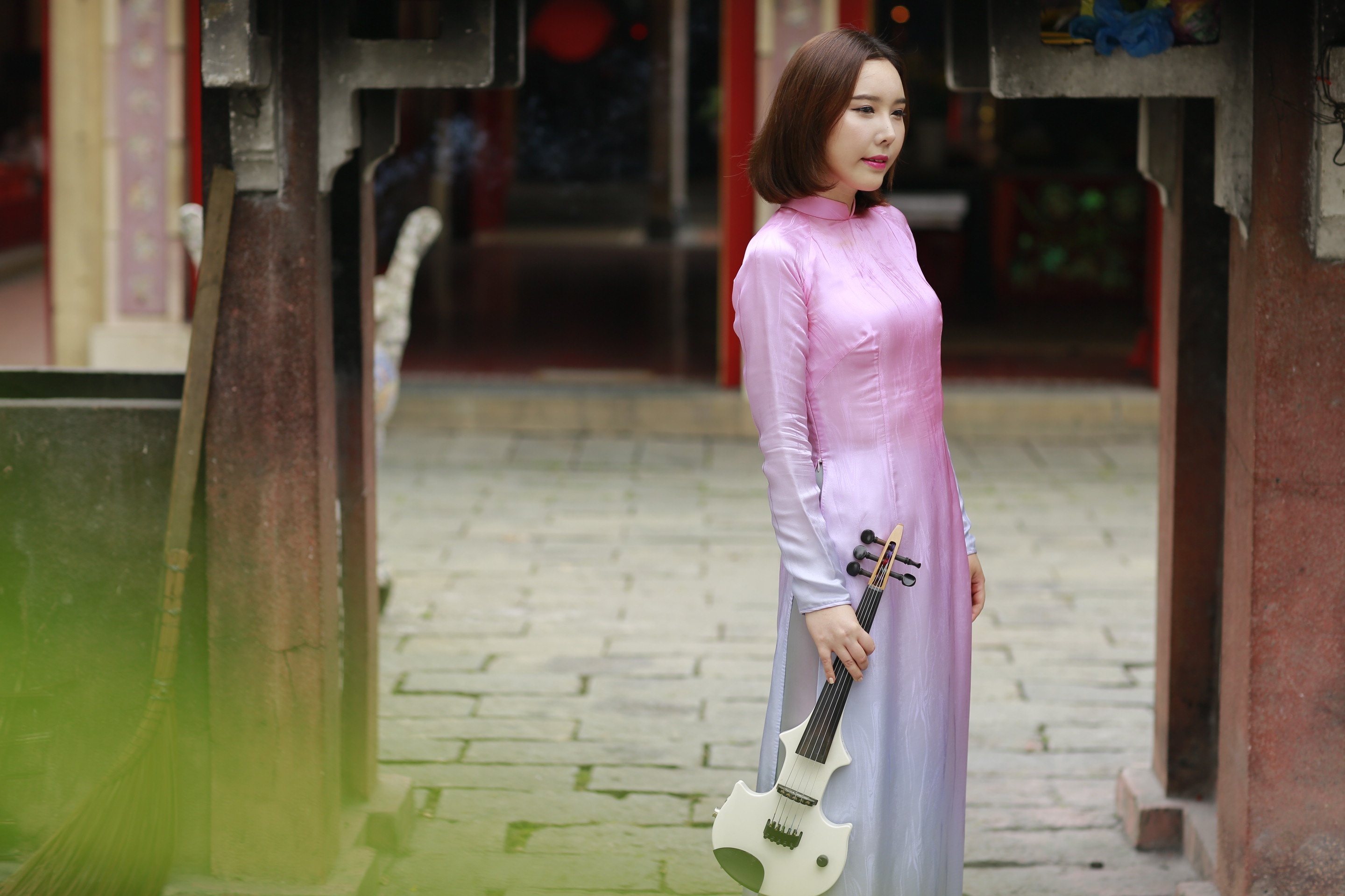 Nghe si violin Han Quoc di khap Viet Nam de lam MV anh 1