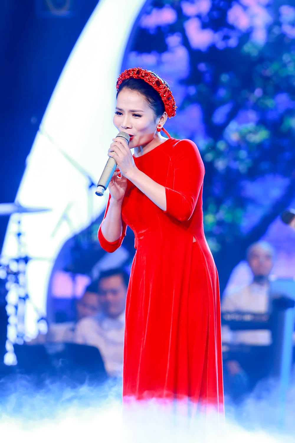 Hoai Anh co vu Thanh Le hat ca Hue anh 5