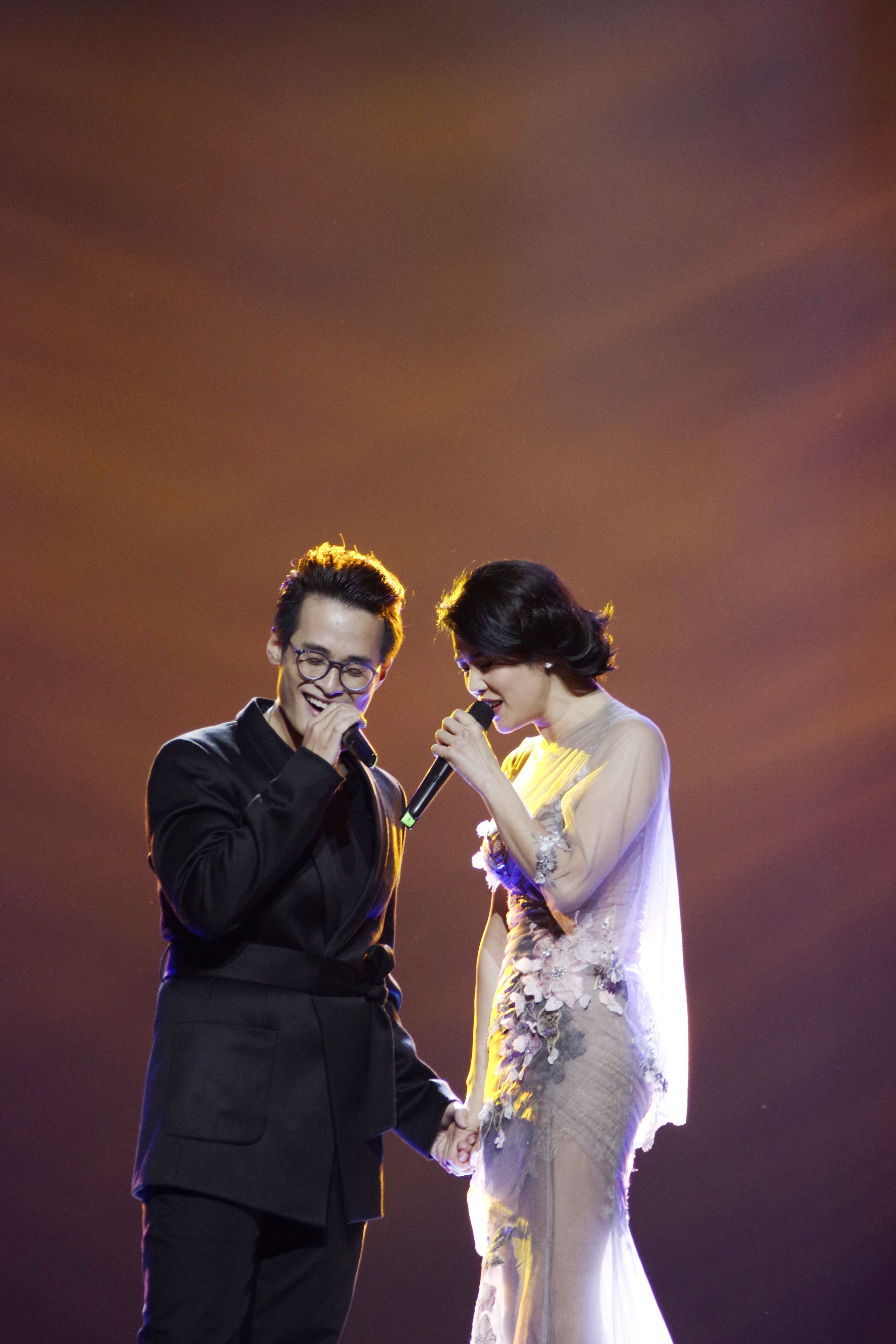 khan gia vay kin Ha Anh Tuan anh 6