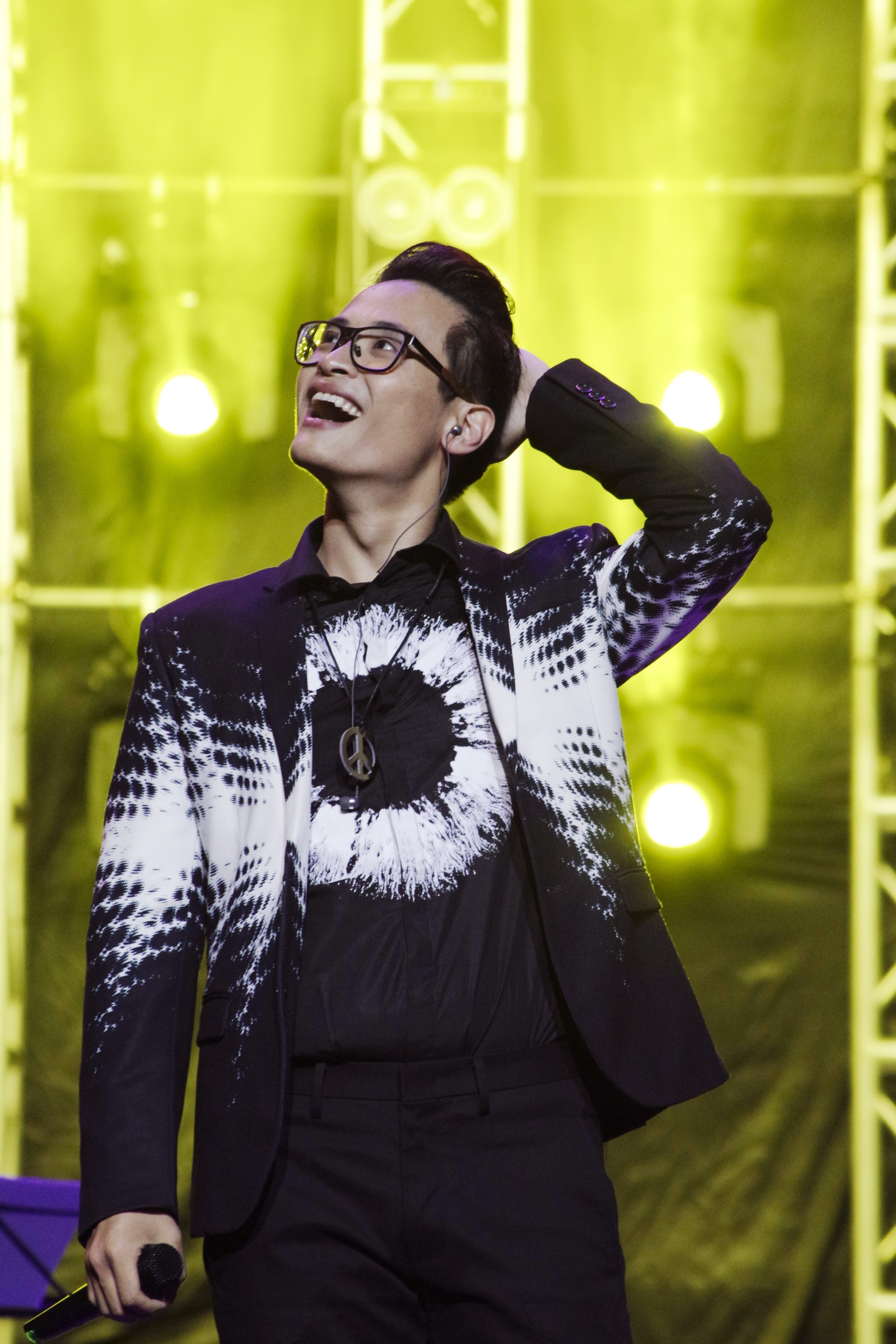 khan gia vay kin Ha Anh Tuan anh 10