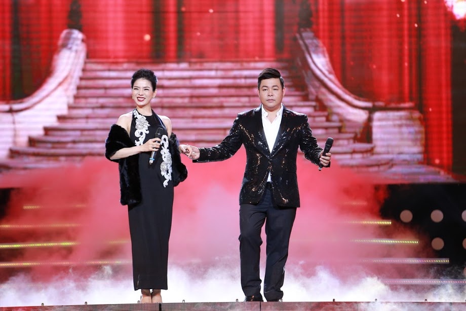 Hoai Linh gia gai anh 11