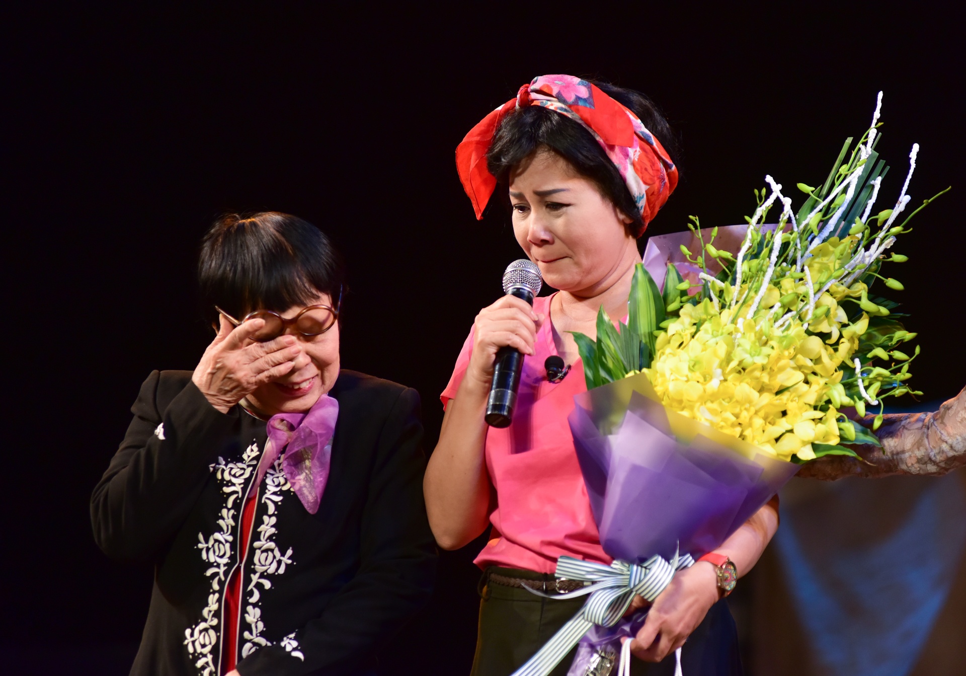 Minh Hằng về hưu ảnh 2 Minh Hang ve huu anh 2