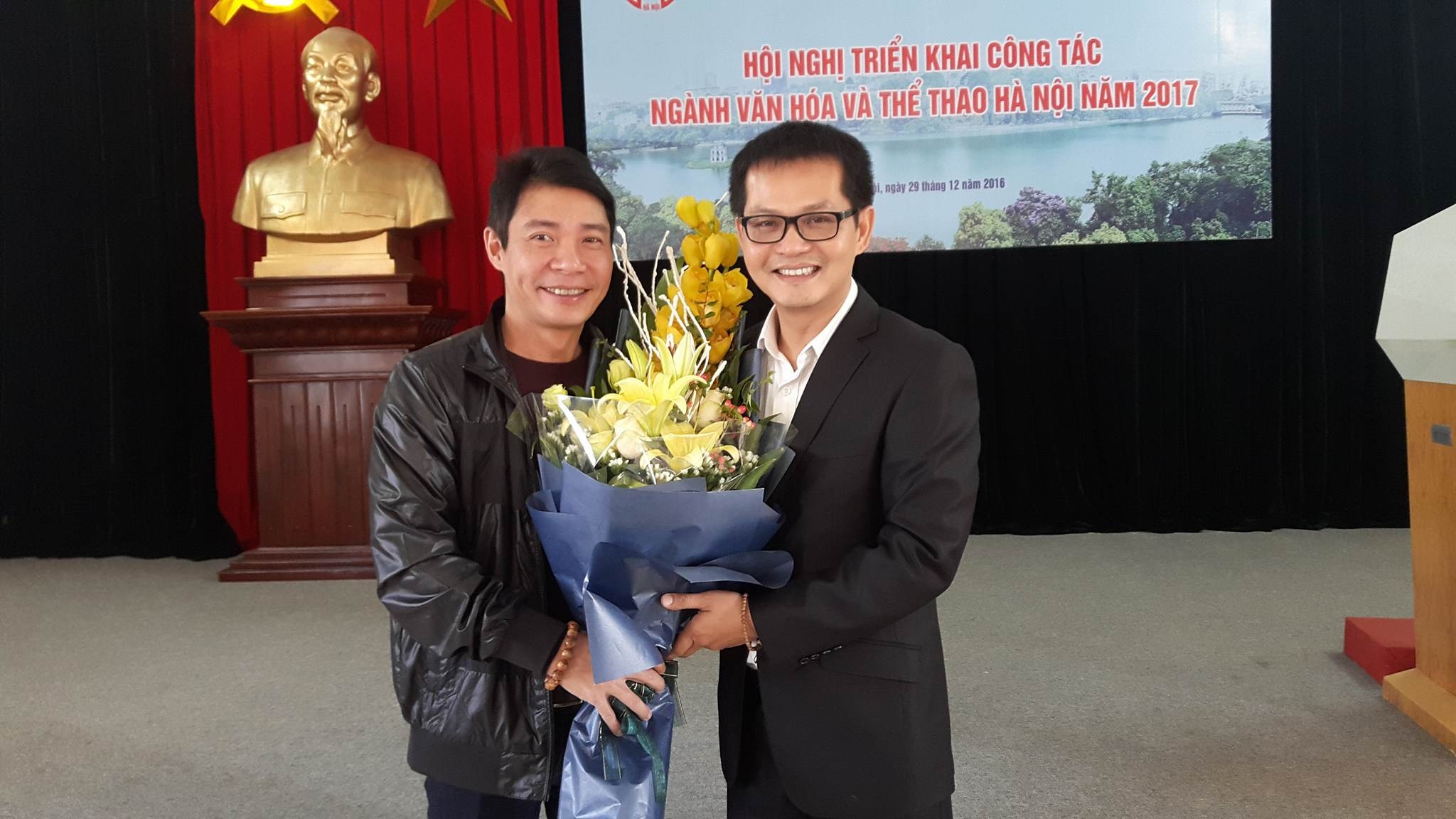 NSND Trung Hiếu làm giám đốc ảnh 1 NSND Trung Hieu lam giam doc anh 1