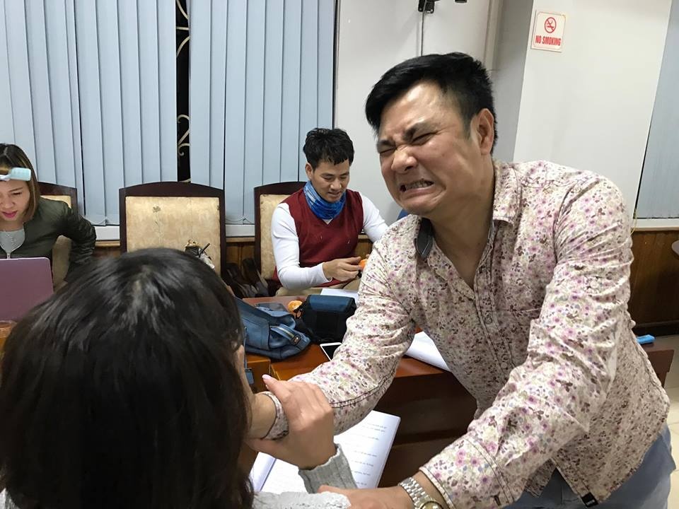 Tu Long treu dua Van Dung trong buoi tap 'Tao quan' dau tien hinh anh