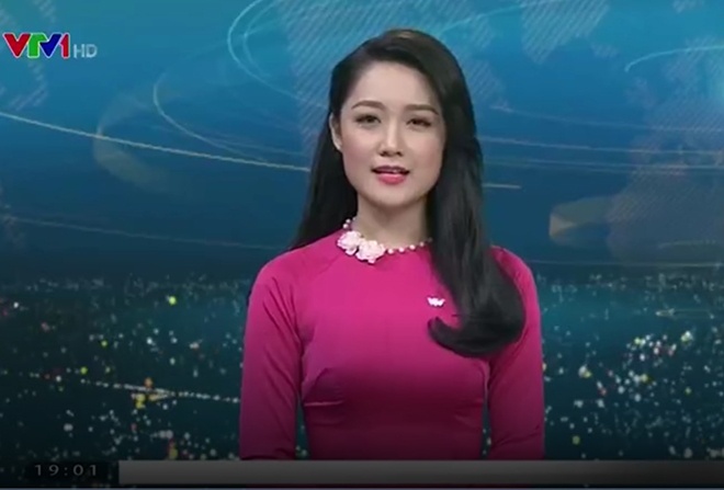 Nguoi dep Thu Ha tro lai ban tin thoi su 19h sau 6 nam hinh anh