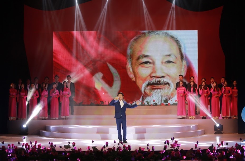 chuong trinh ca ngoi To quoc anh 3