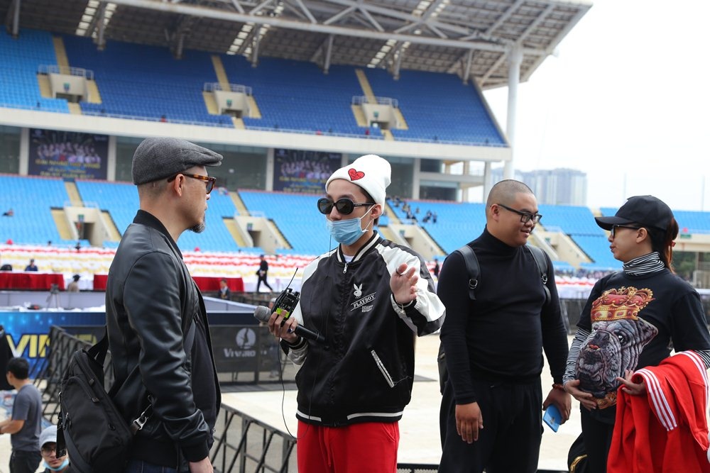 nhac si Huy Tuan noi chuyen voi Son Tung anh 3