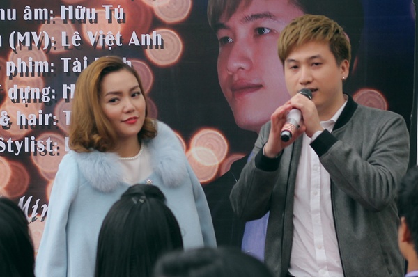 Ngoc Anh ket hop voi To Minh Duc trong ca khuc xuan hinh anh