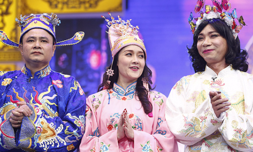 Dan Tao Quan cung tham gia show dien chao nam con ga hinh anh