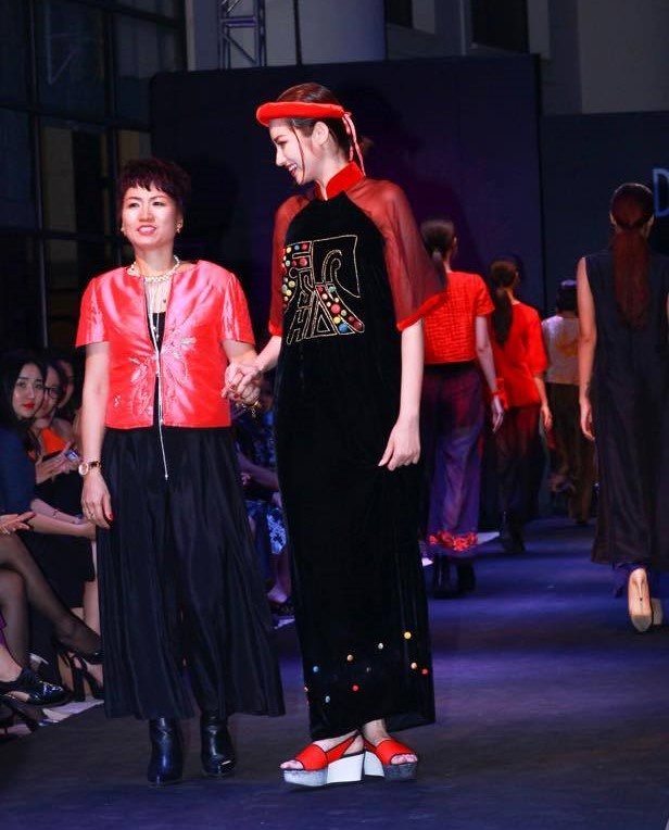 nhà thiết kế xuân thu áo dài ảnh 2 nha thiet ke xuan thu ao dai anh 2