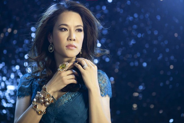 Don Tet o My, Thu Phuong van giu nep goi banh chung hinh anh