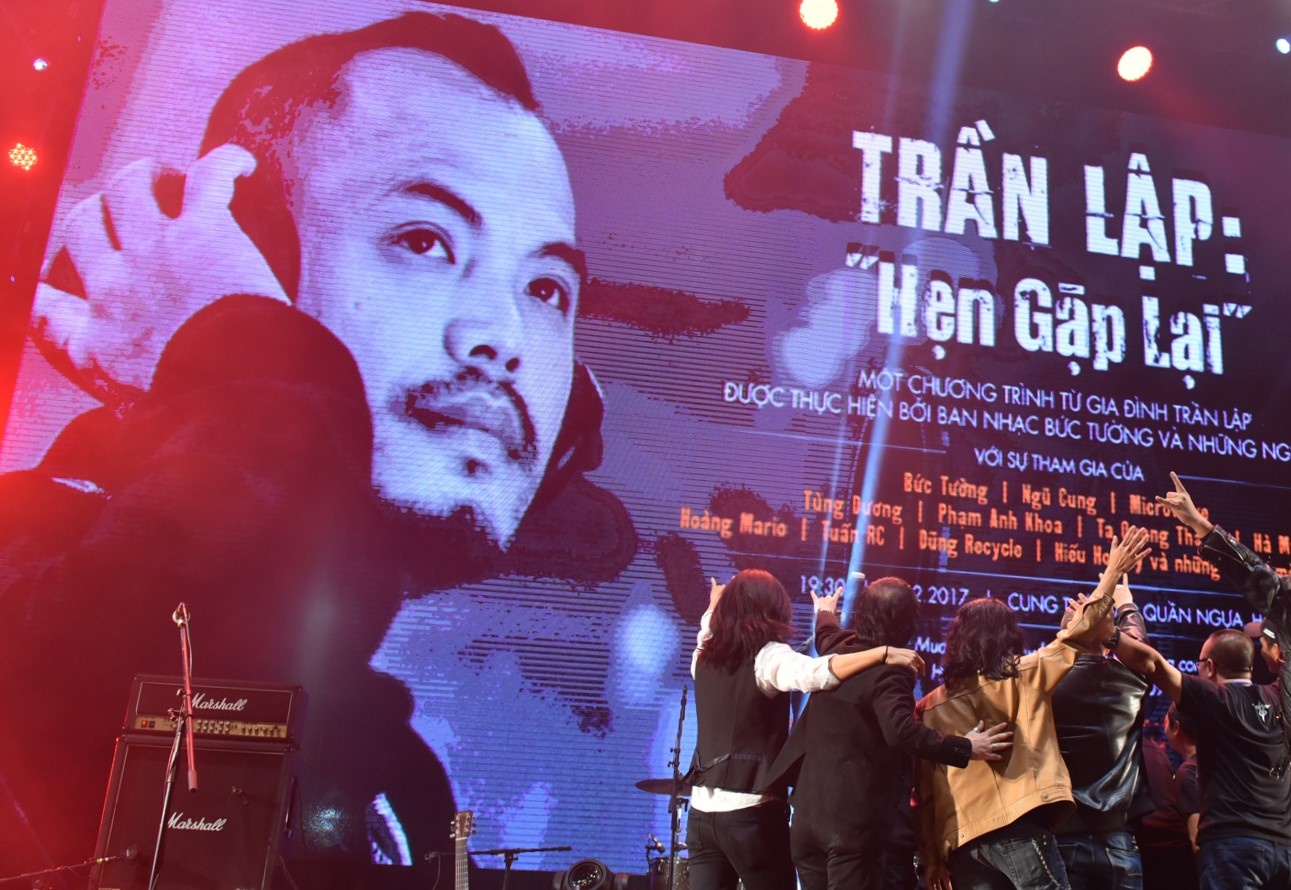 Tran Lap nhu ban nhac rock con day, chua tung roi xa hinh anh