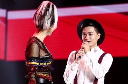 Chuyen gia thanh nhac noi gi ve giong hat phi gioi tinh? hinh anh