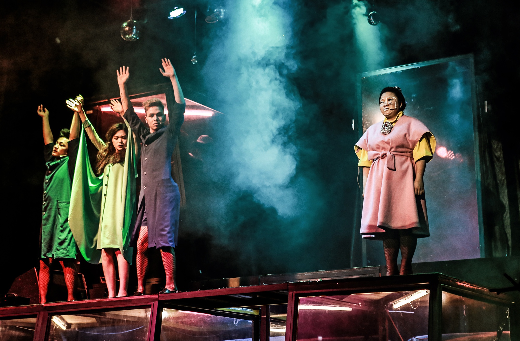 nhac kich Nguyen Phi Phi Anh anh 8