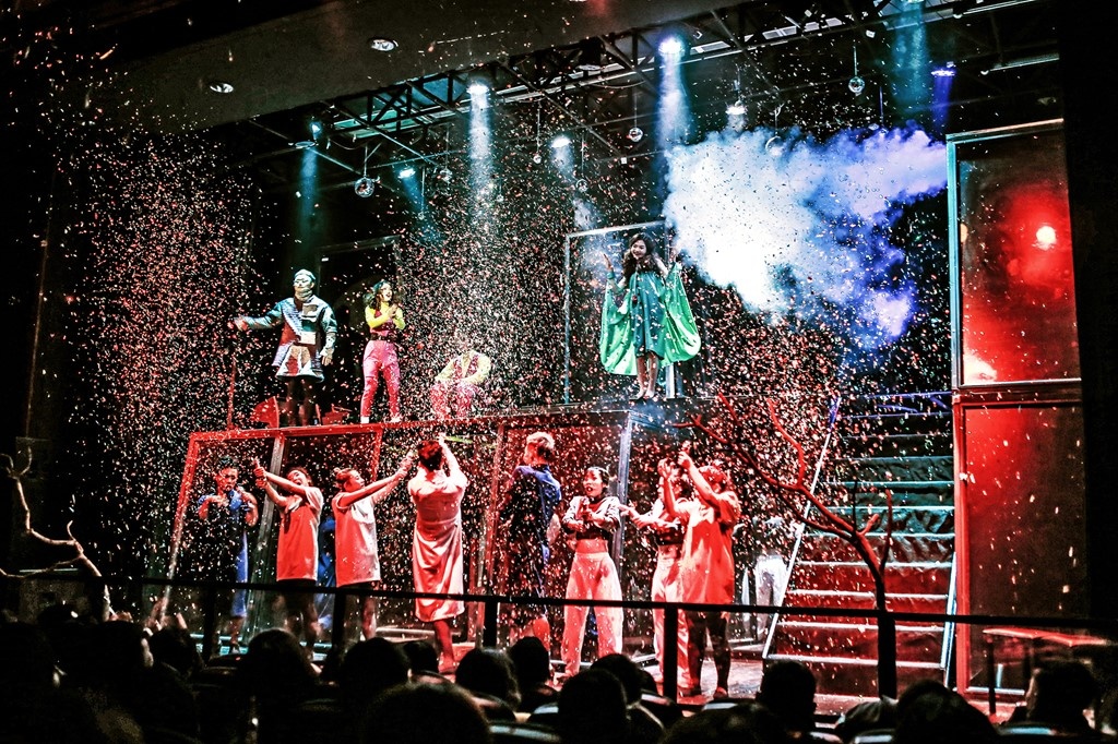 Trich doan mot ca khuc do nhan vat Benny the hien hinh anh