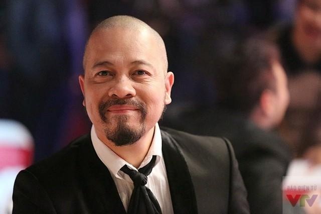 Duc Hung chia se ve vai dien dau tay hinh anh