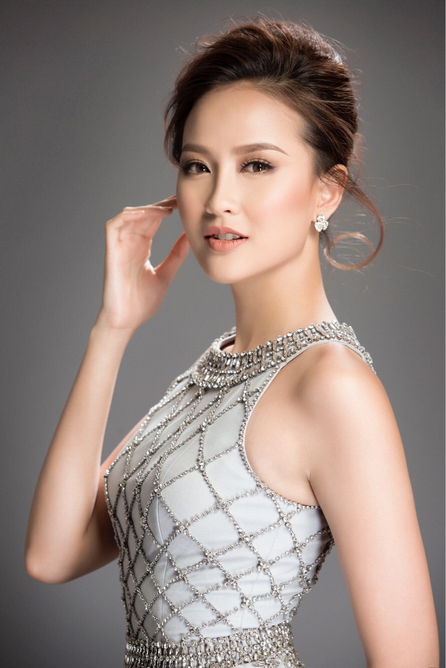 bo hinh moi Khanh Ngan anh 1