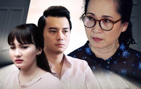 Nhieu khan gia bo xem 'Song chung voi me chong' vi thieu van minh? hinh anh