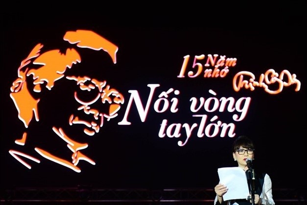 Ca khuc 'Noi vong tay lon' chua duoc cap phep pho bien hinh anh