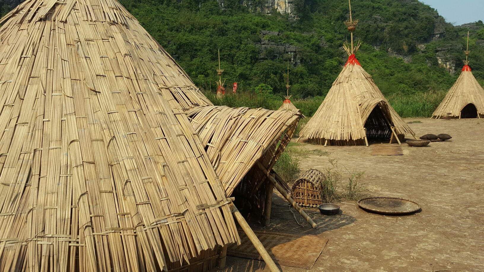 Ninh Binh phuc dung lang tho dan trong ‘Kong: Skull Island’ hinh anh