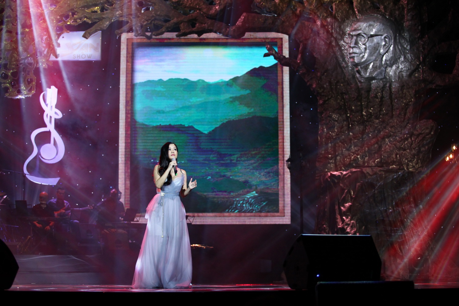 Tung Duong chay show anh 5